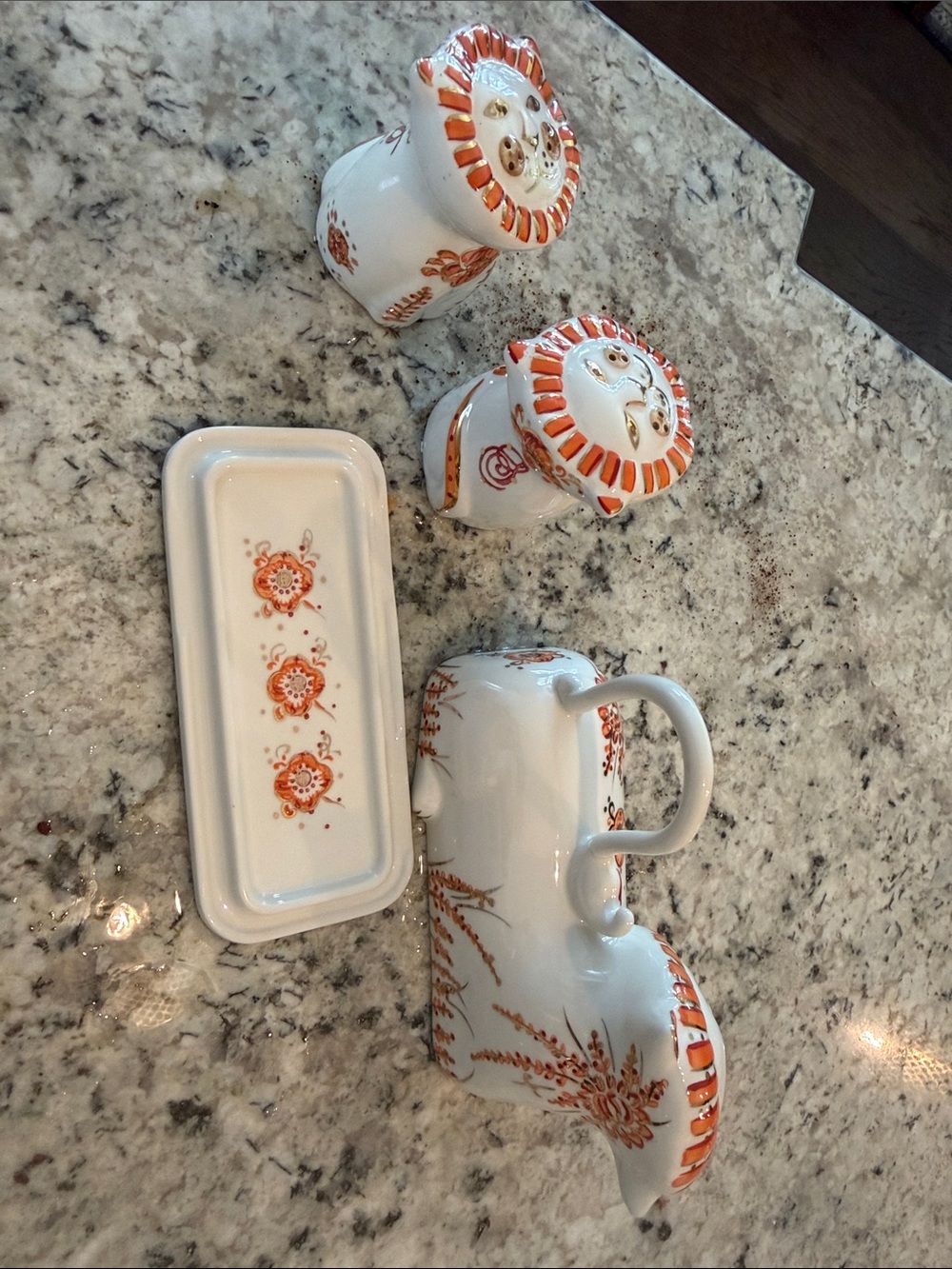 White and Orange Ceramic Tiger Butter Dish with Matching Salt & Pepper Set - Picture 6 of 8